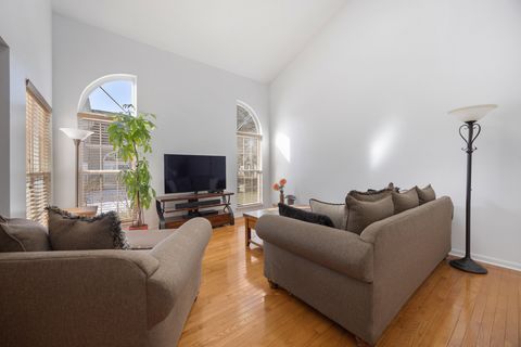 Tiny photo for 733 Clover Hill Court, Elk Grove Village, IL 60007 (MLS # 12586133)