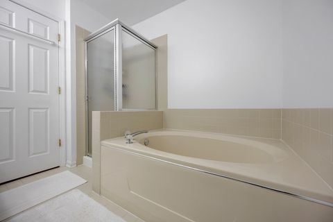 Tiny photo for 733 Clover Hill Court, Elk Grove Village, IL 60007 (MLS # 12586133)