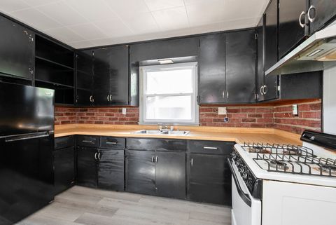 Tiny photo for 2116 Hanover Street, Joliet, IL 60433 (MLS # 12480950)