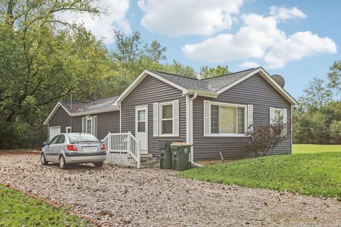 Tiny photo for 38073 N Nippersink Drive, Spring Grove, IL 60081 (MLS # 12499789)