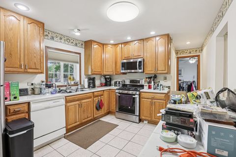 Tiny photo for 38073 N Nippersink Drive, Spring Grove, IL 60081 (MLS # 12499789)