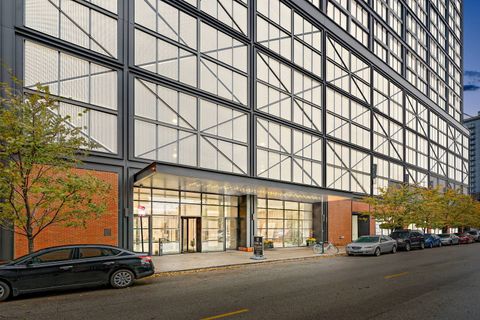 1035 W Van Buren Street 1900 Chicago IL 60607