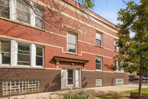 Photo of 2570 W Lyndale Street #2, Chicago, IL 60647 (MLS # 12755771)
