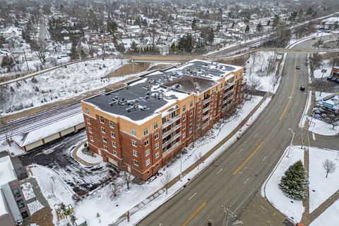 Tiny photo for 500 E Saint Charles Road #302, Lombard, IL 60148 (MLS # 12562798)