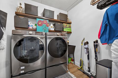 Tiny photo for 500 E Saint Charles Road #302, Lombard, IL 60148 (MLS # 12562798)