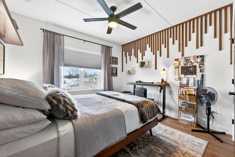 Tiny photo for 500 E Saint Charles Road #302, Lombard, IL 60148 (MLS # 12562798)