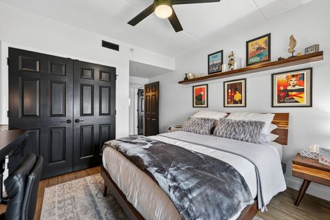 Tiny photo for 500 E Saint Charles Road #302, Lombard, IL 60148 (MLS # 12562798)