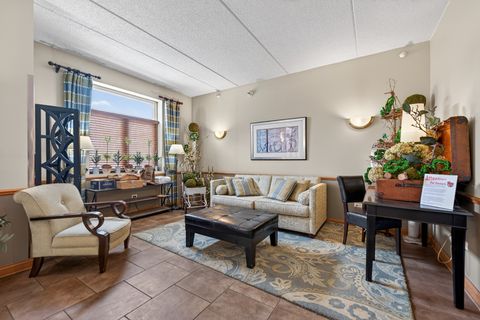 Tiny photo for 500 E Saint Charles Road #302, Lombard, IL 60148 (MLS # 12562798)