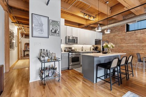 Tiny photo for 14 N Sangamon Street #201, Chicago, IL 60607 (MLS # 12571703)