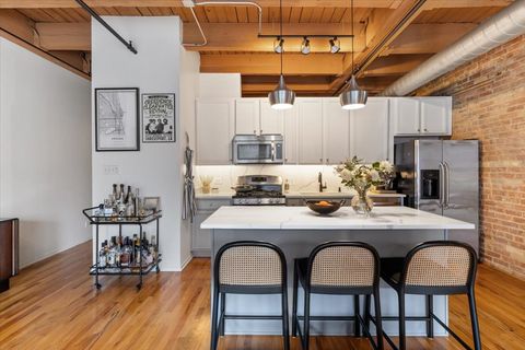 Tiny photo for 14 N Sangamon Street #201, Chicago, IL 60607 (MLS # 12571703)