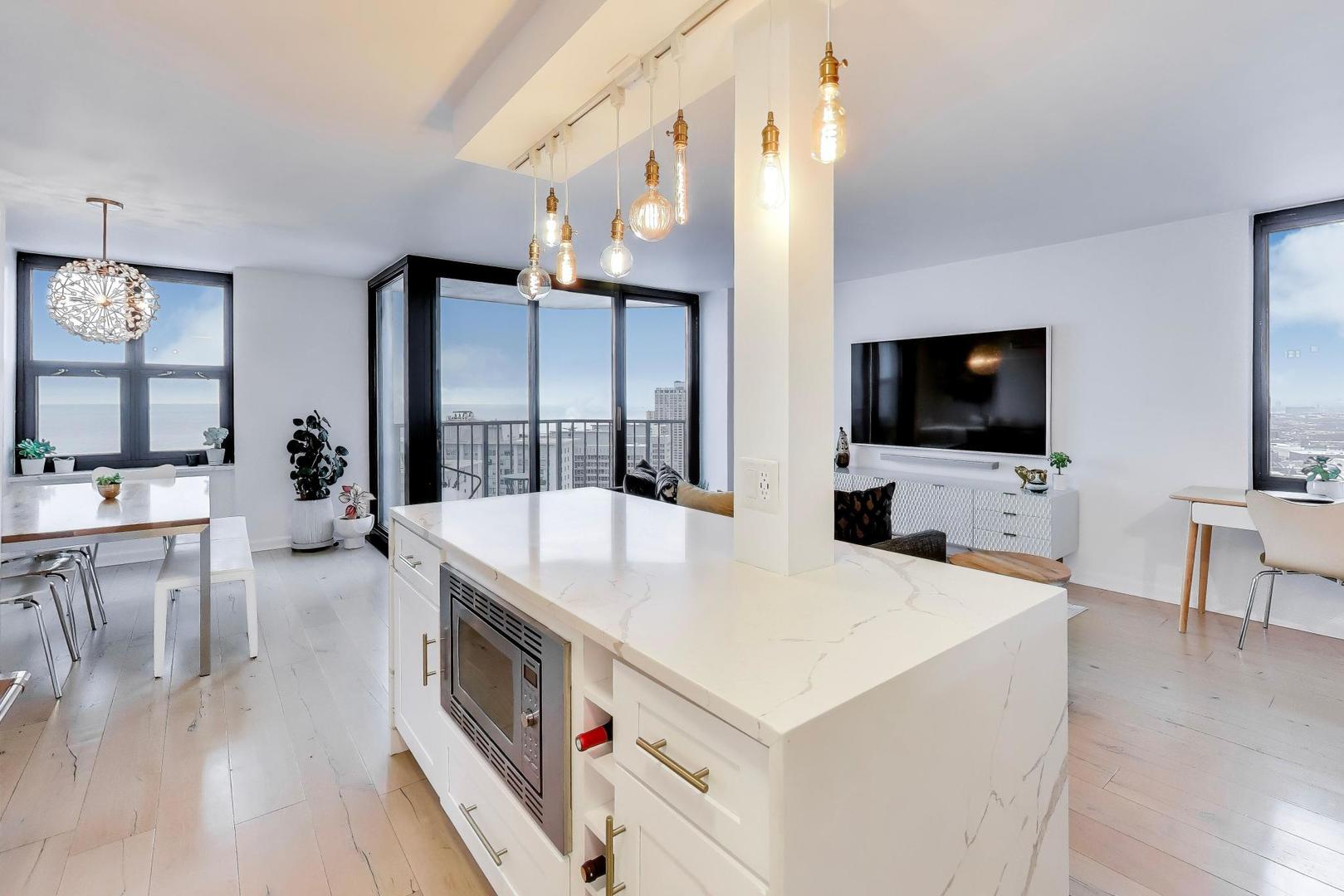 3660 N Lake Shore Drive 3401