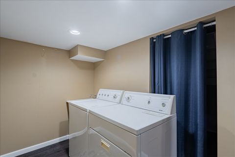 Tiny photo for 8 Felton Place, Bloomington, IL 61701 (MLS # 12606755)