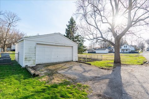 Tiny photo for 8 Felton Place, Bloomington, IL 61701 (MLS # 12606755)