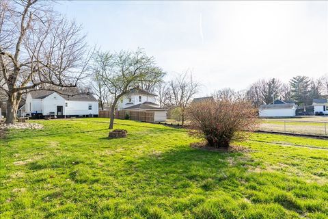 Tiny photo for 8 Felton Place, Bloomington, IL 61701 (MLS # 12606755)