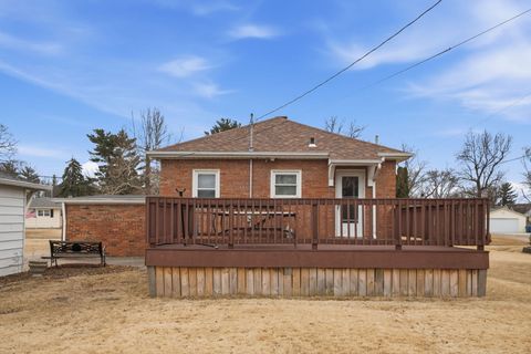 Tiny photo for 4301 17th Avenue, Moline, IL 61265 (MLS # 12602244)