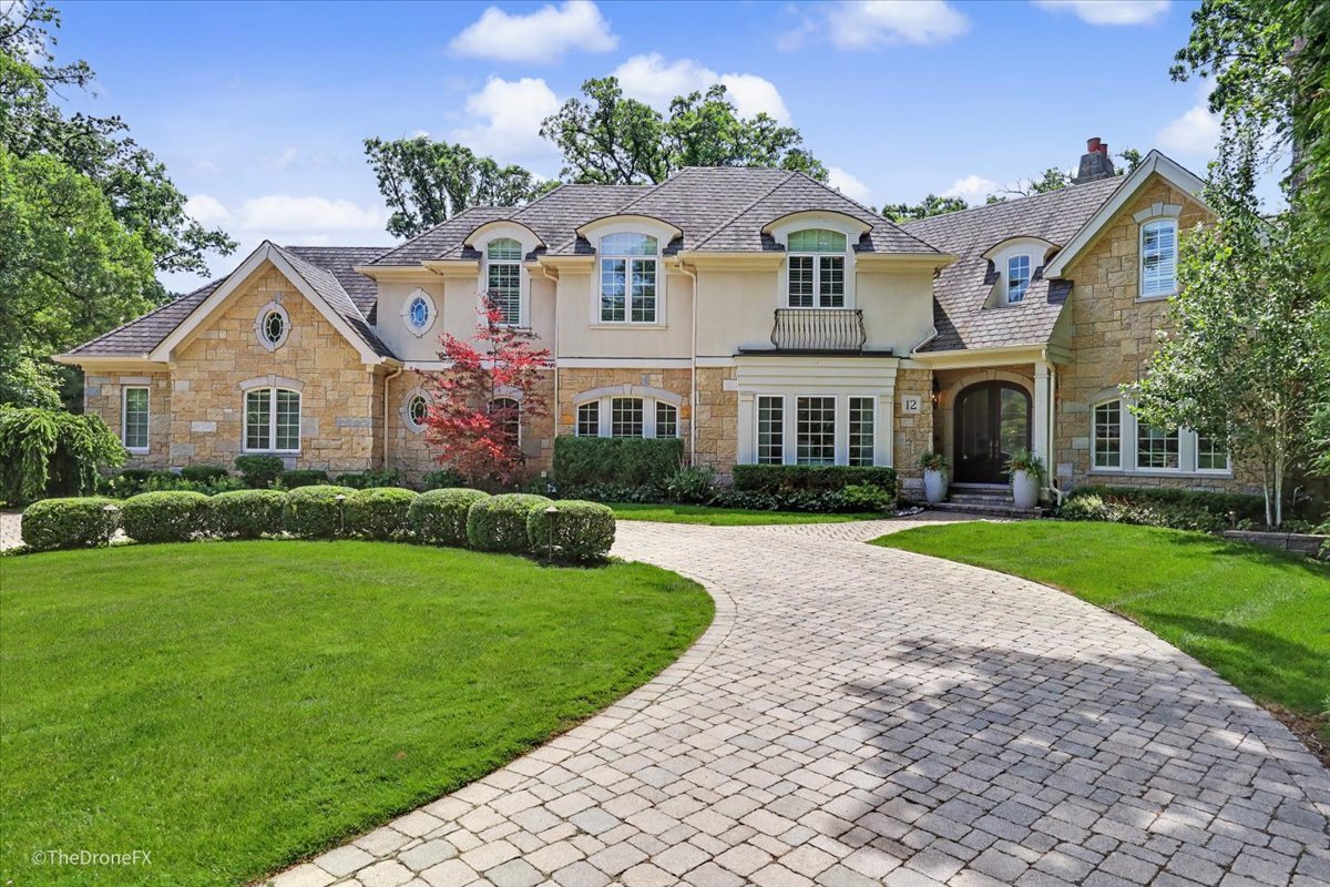 12 Carlisle Drive