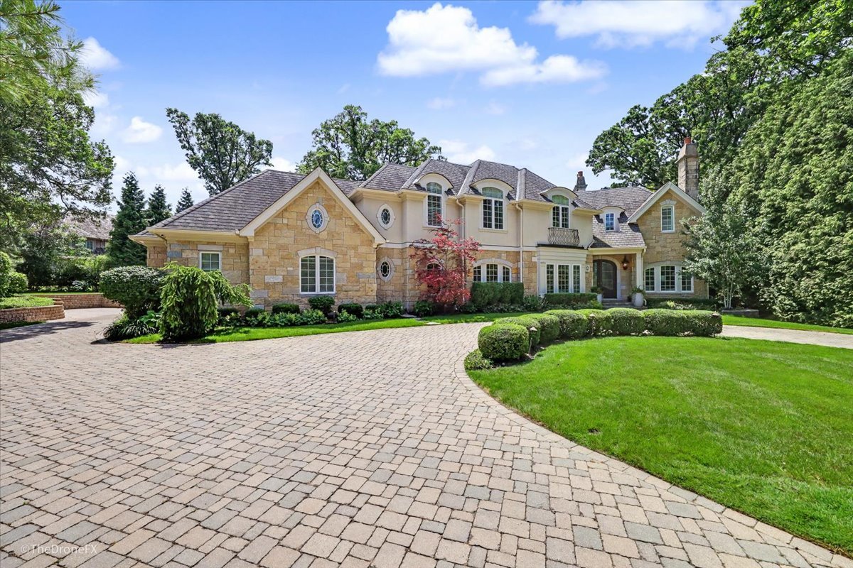 12 Carlisle Drive