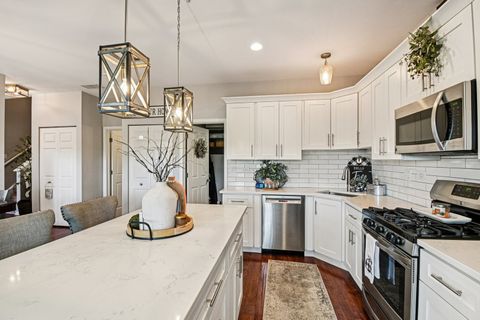 Tiny photo for 2223 ROCKEFELLER Drive, Geneva, IL 60134 (MLS # 12485247)