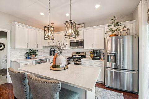 Tiny photo for 2223 ROCKEFELLER Drive, Geneva, IL 60134 (MLS # 12485247)