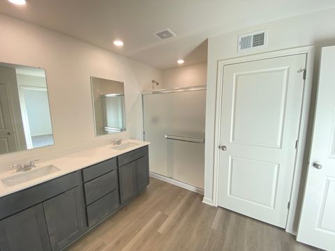 Tiny photo for 17207 Munster Lane, Tinley Park, IL 60477 (MLS # 12546410)