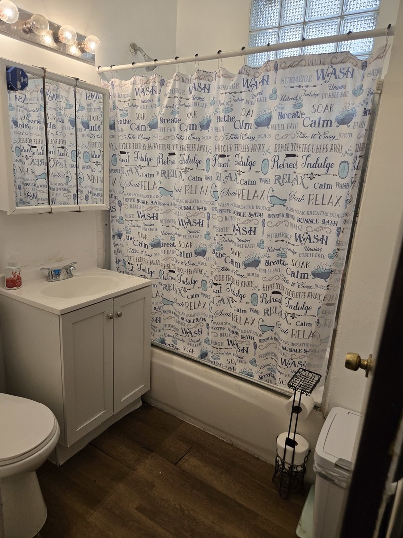 6522 S Peoria Street