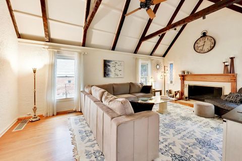 Tiny photo for 124 Lockerbie Lane, Wilmette, IL 60091 (MLS # 12675160)