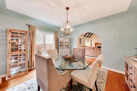 Tiny photo for 124 Lockerbie Lane, Wilmette, IL 60091 (MLS # 12675160)