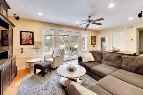 Tiny photo for 124 Lockerbie Lane, Wilmette, IL 60091 (MLS # 12675160)