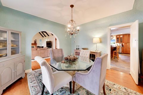Tiny photo for 124 Lockerbie Lane, Wilmette, IL 60091 (MLS # 12675160)