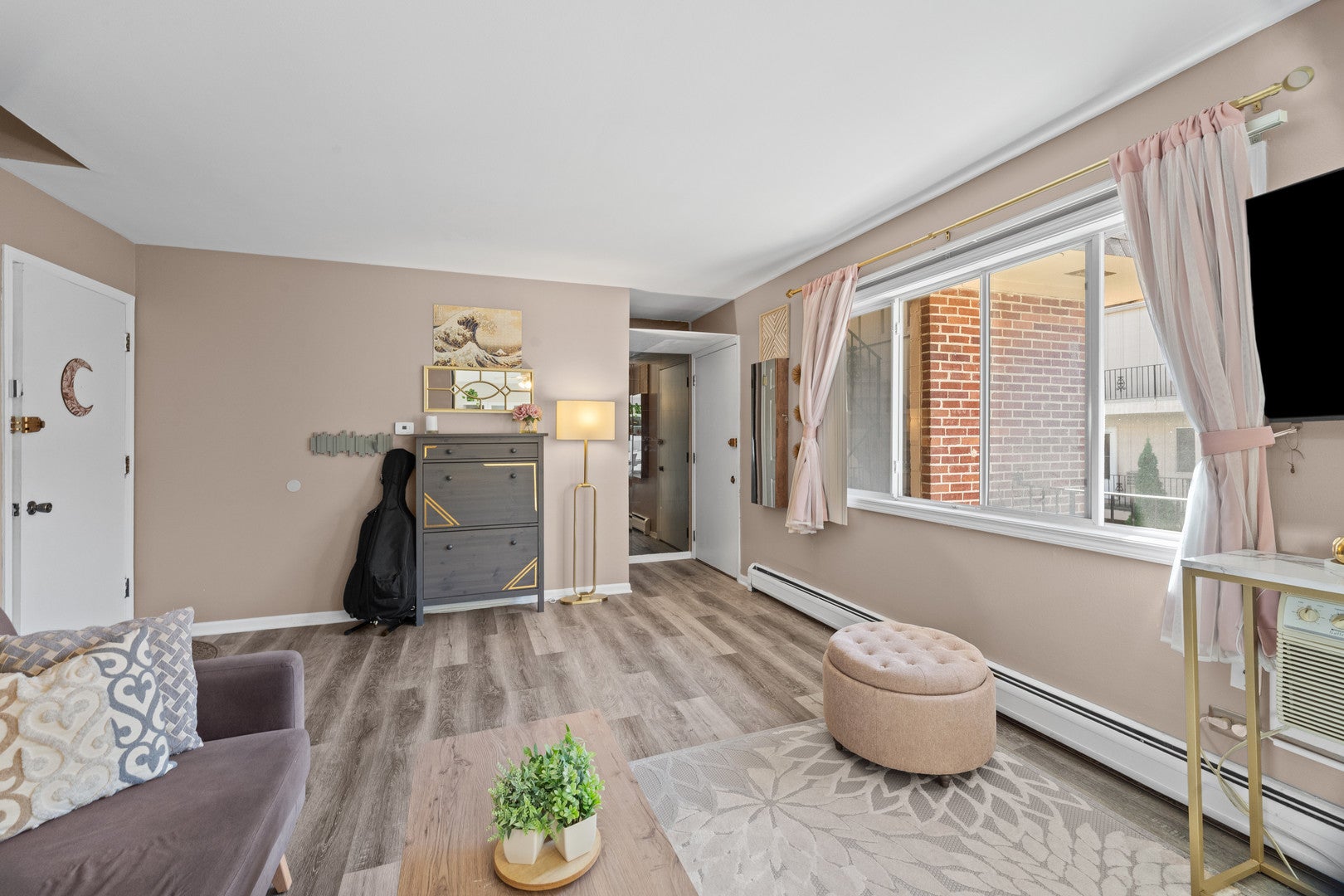 2404 Algonquin Road 11