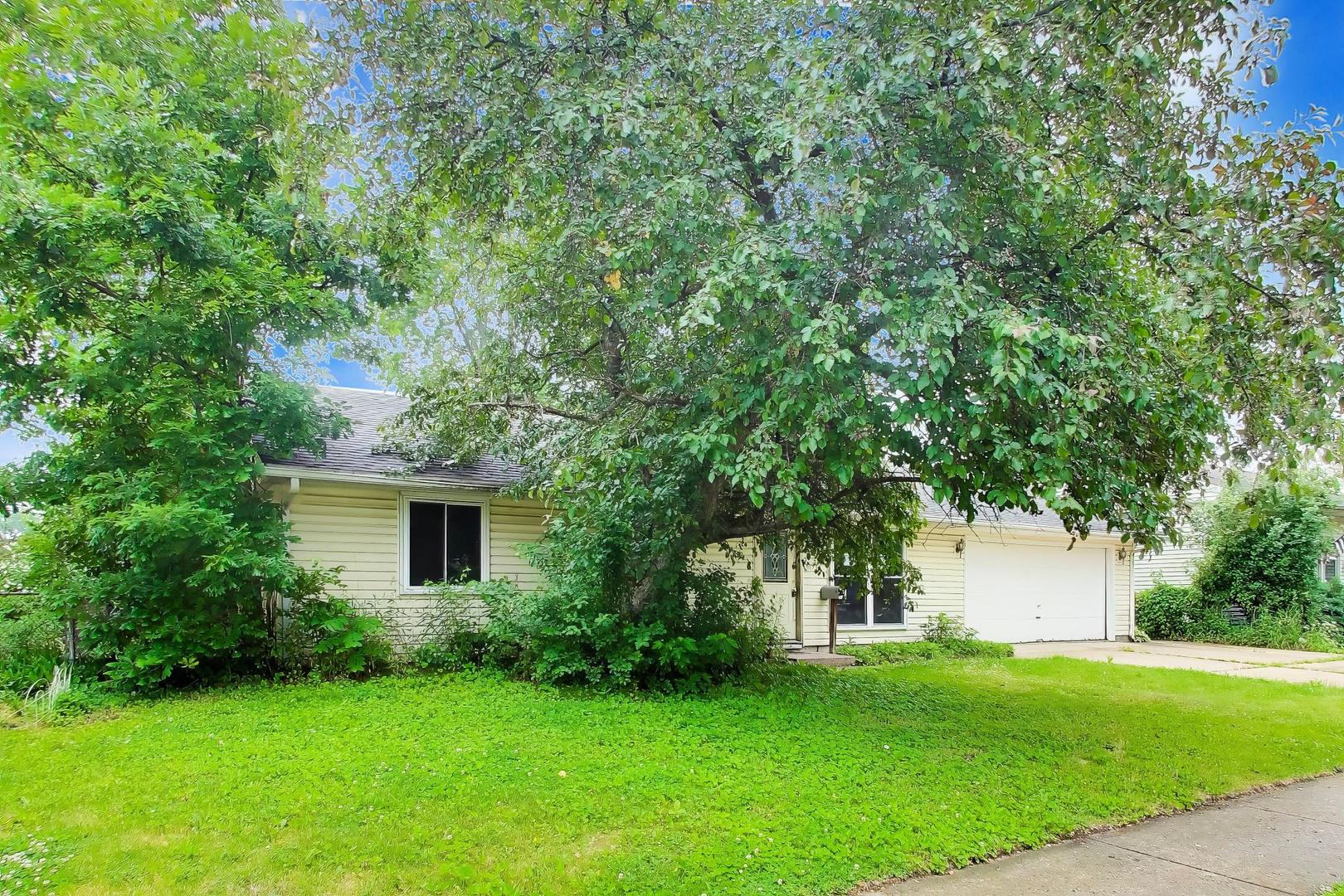 619 Parkside Circle