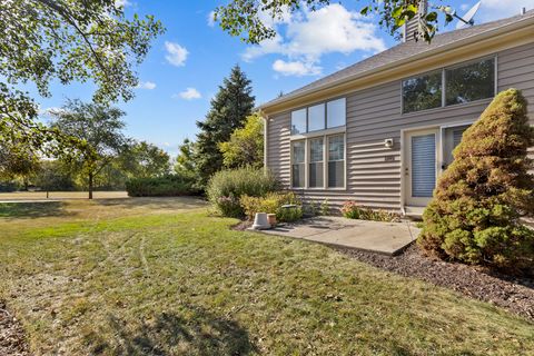 Tiny photo for 3701 King Charles Lane, St. Charles, IL 60174 (MLS # 12484453)