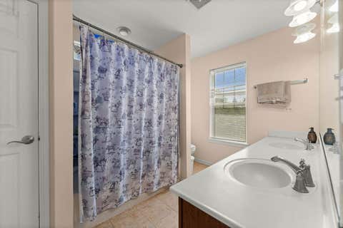 Tiny photo for 337 N Commerce Street, Aurora, IL 60504 (MLS # 12737860)