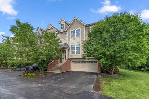 Tiny photo for 337 N Commerce Street, Aurora, IL 60504 (MLS # 12737860)