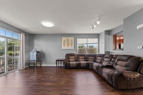Tiny photo for 337 N Commerce Street, Aurora, IL 60504 (MLS # 12737860)