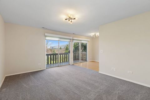 Tiny photo for 628 Mallard Court #B2, Bartlett, IL 60103 (MLS # 12615490)