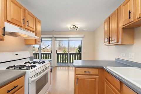 Tiny photo for 628 Mallard Court #B2, Bartlett, IL 60103 (MLS # 12615490)