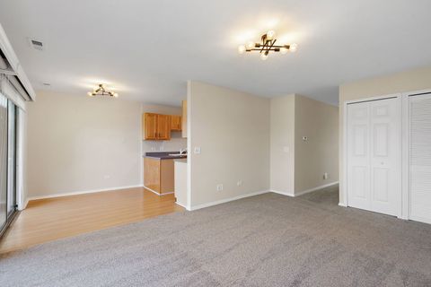 Tiny photo for 628 Mallard Court #B2, Bartlett, IL 60103 (MLS # 12615490)
