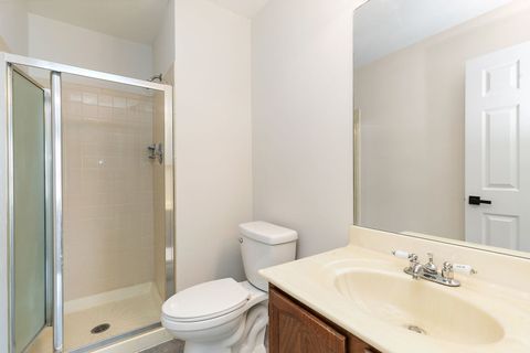 Tiny photo for 628 Mallard Court #B2, Bartlett, IL 60103 (MLS # 12615490)