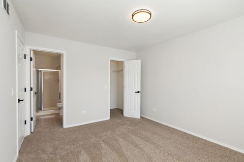 Tiny photo for 628 Mallard Court #B2, Bartlett, IL 60103 (MLS # 12615490)