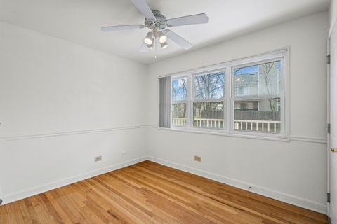 Tiny photo for 169 E Palatine Road #E, Palatine, IL 60067 (MLS # 12613778)