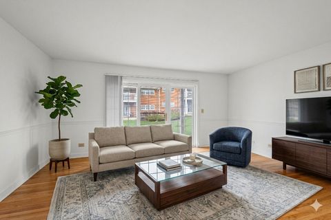 Tiny photo for 169 E Palatine Road #E, Palatine, IL 60067 (MLS # 12613778)