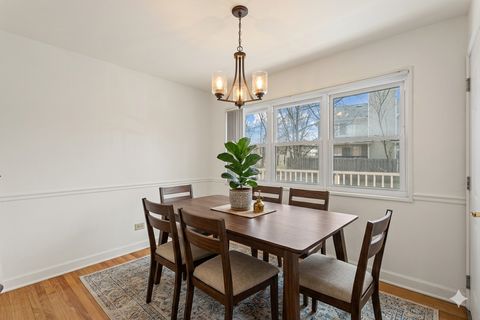 Tiny photo for 169 E Palatine Road #E, Palatine, IL 60067 (MLS # 12613778)