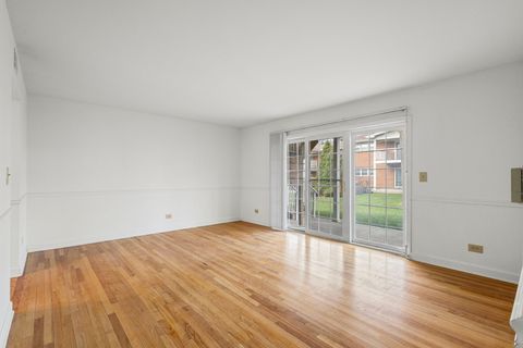 Tiny photo for 169 E Palatine Road #E, Palatine, IL 60067 (MLS # 12613778)