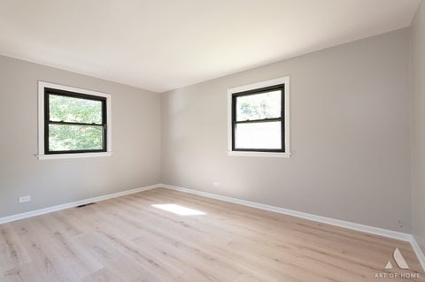Tiny photo for 175 S Maple Street, Palatine, IL 60067 (MLS # 12789715)