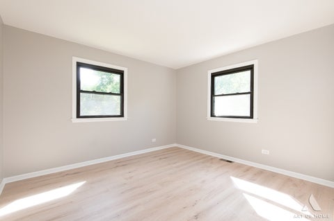 Tiny photo for 175 S Maple Street, Palatine, IL 60067 (MLS # 12789715)
