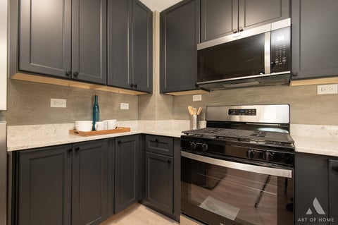 Tiny photo for 175 S Maple Street, Palatine, IL 60067 (MLS # 12789715)