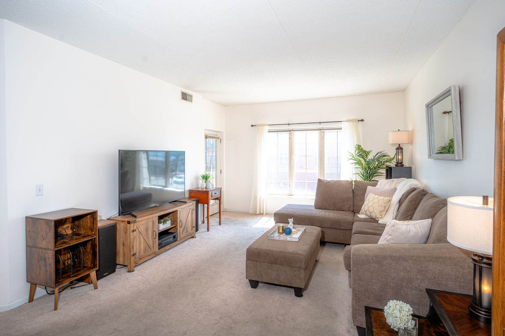 9670 Franklin Avenue 214