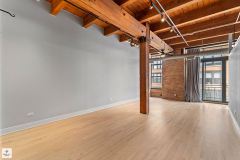 Tiny photo for 701 W Jackson Boulevard #302B, Chicago, IL 60661 (MLS # 12485391)