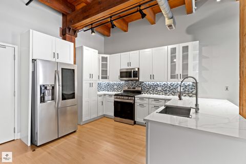 Tiny photo for 701 W Jackson Boulevard #302B, Chicago, IL 60661 (MLS # 12485391)